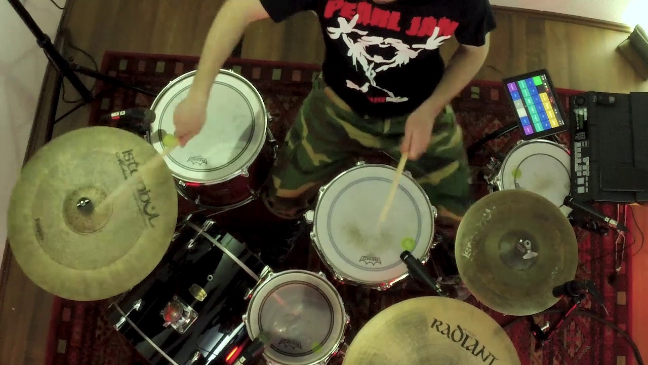 Ondekoza Devils on Drums Cover. Hardstyle drum kit