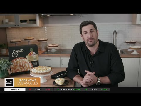 Jason Biggs loves