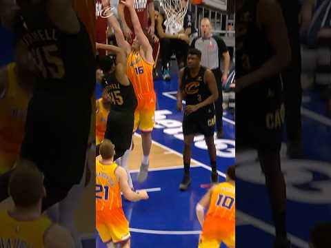 🕷️ What a finish! #LetEmKnow #Cavs #DonovanMitchell #NBA #Shorts