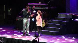 Brian McKnight and Kyla - How Do You Keep the Music Playing screenshot 1