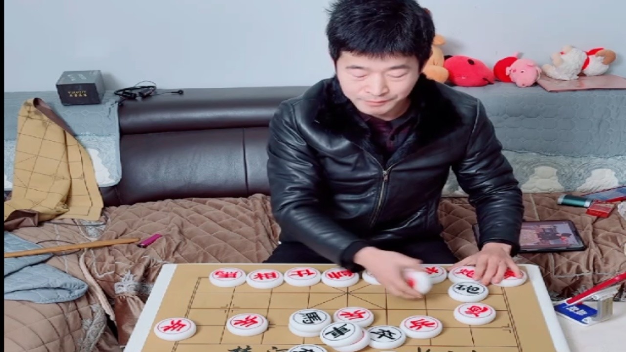 公园街头现场民间象棋实战直播