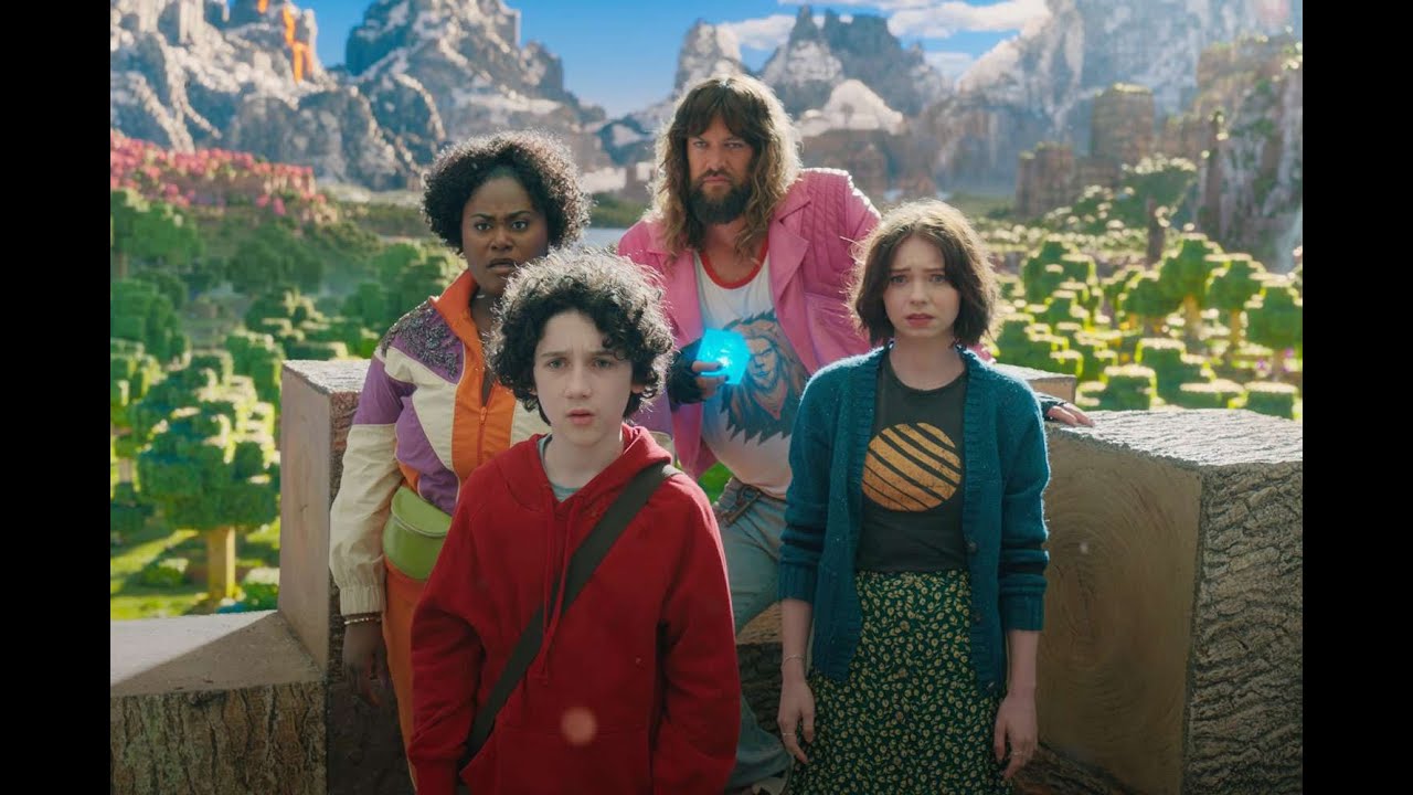 There is now a Minecraft Movie MOD? - YouTube