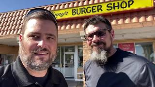 The BEST Burger in the Phoenix Valley! | Completely Biased Food Reviews