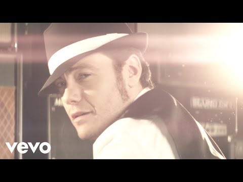 Tiziano Ferro - Hai delle isole negli occhi