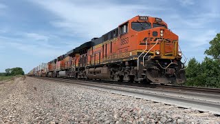 Slow moving Stack train ft Tier 4 leader!! BNSF Transcon: Emporia sub..08/07/2022