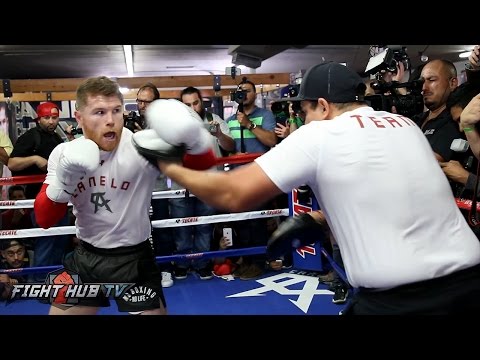 Video: Canelo Álvarez Esitteli Poikansa Saúl Adiel