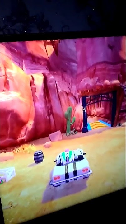 Играем в игру на ps3 история игрушек большой побег - YouTube