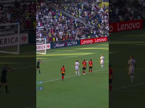 تصدي بشير حارس مرمى الترجي لركلة جزاء في الدقيقة الأخيرة #الترجي #لوس_انجلوس #كأس_العالم_للأندية تصدي بشير حارس مرمى الترجي لركلة جزاء في الدقيقة الأخيرة #الترجي #لوس_انجلوس #كأس_العالم_للأندية Thumbnail