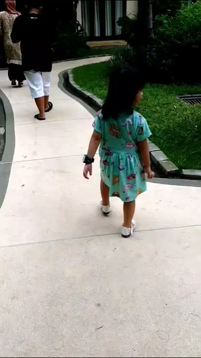 Aduh Anak kecil lucu kecebur selokan #shorts