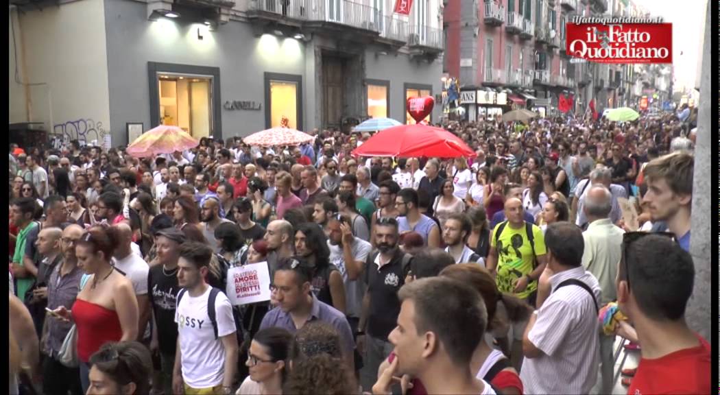 Gay Pride Napoli, de Magistris: 'Istituzioni latitanti'. Cecchi Paone: 'Mondo civile ci gurda male