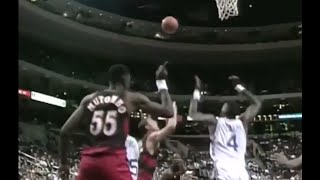 Dikembe Mutombo finger wags 3 times as he  blocked  Clarence Weatherspoon thrice.