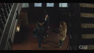 Nancy Drew 2x04 - Nancy search’s the cellar for Agnes, Nick & Bess help