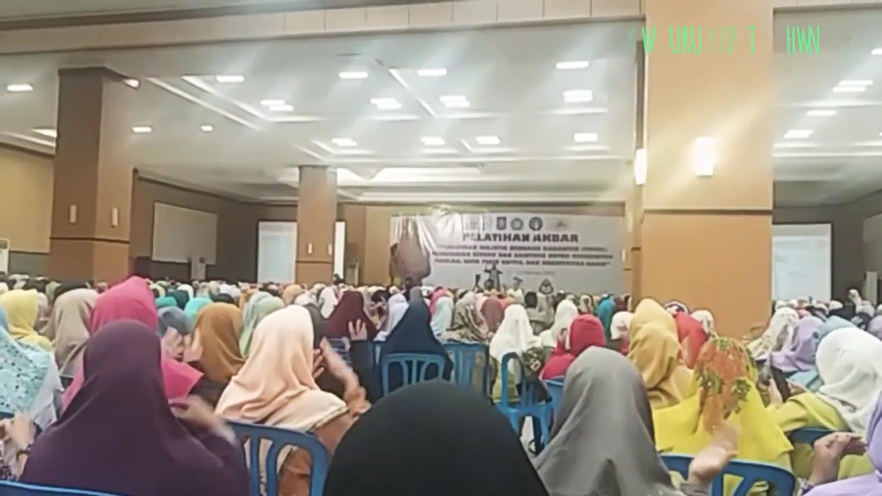 Lagu "pada hari minggu ku turut ayah ke kota" dengan gerakan - YouTube