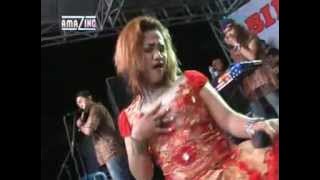 Simalakama            Titin Kharisma