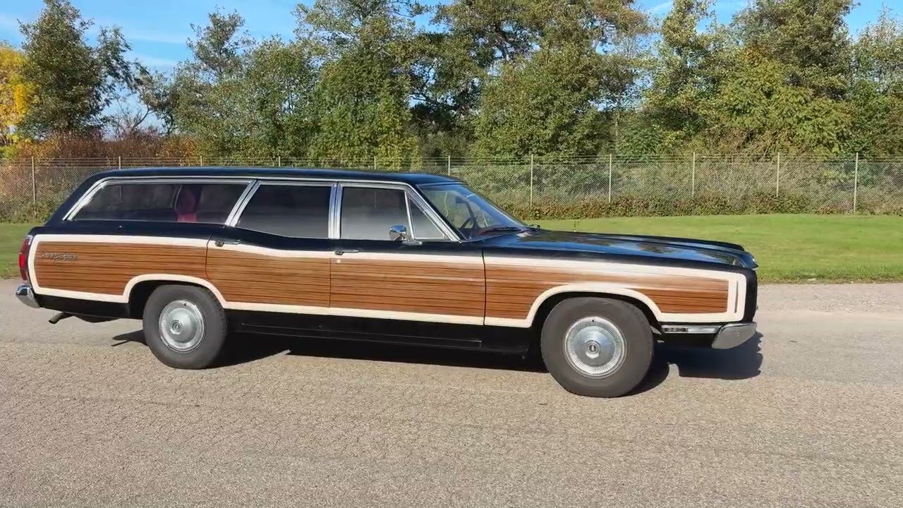 Veteranbil Ford LTD Country Squire V8 390