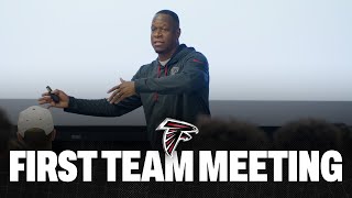 Raheem Morris holds first team meeting | Atlanta Falcons