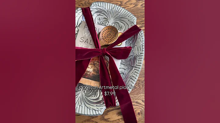 Thrifted Christmas Gift Ideas #thriftstorefinds #christmasdecorations #thriftdecor