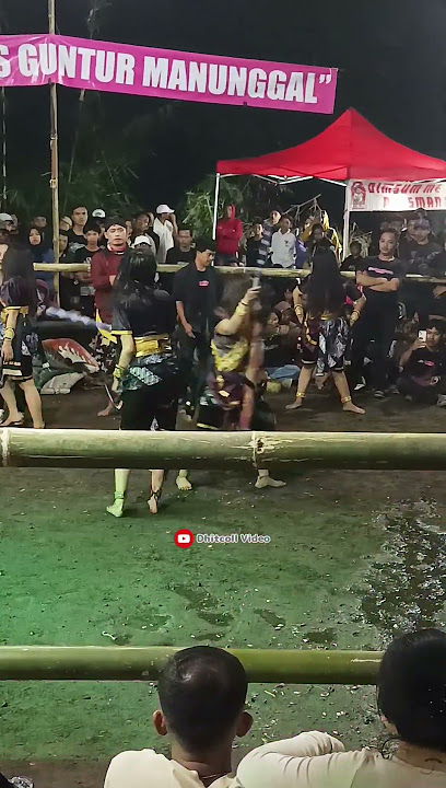 Baru dua pukulan kok sudah loyyooo to Mbah utii #jathilankeren #jathilanputri #lgm #jathilanndadi