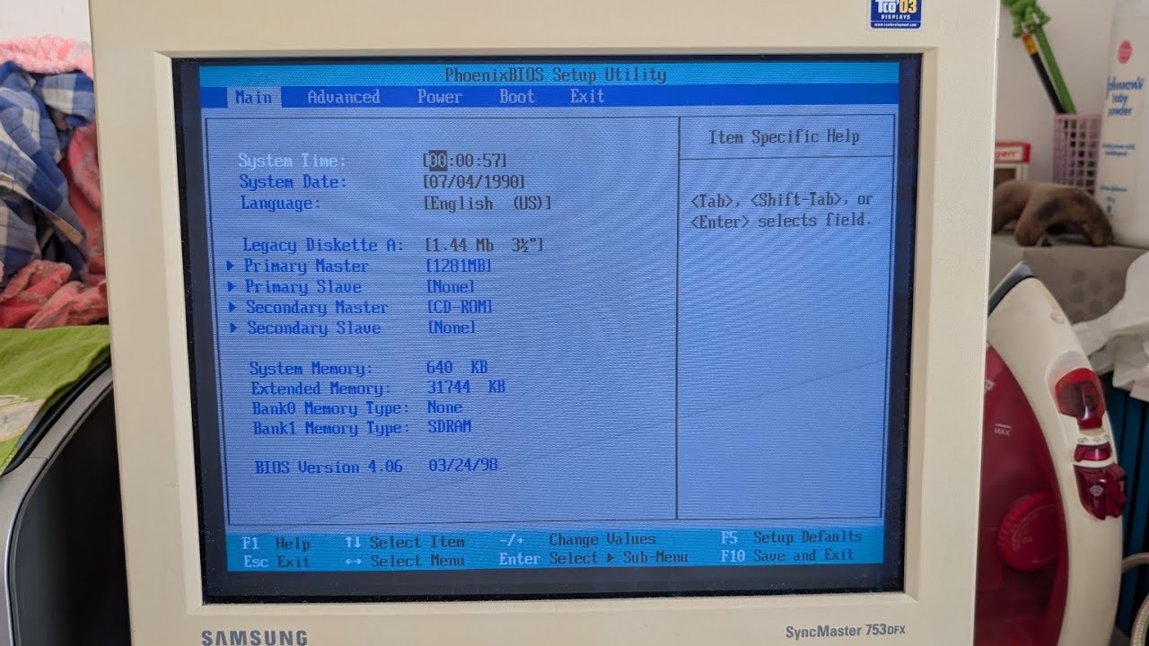 Vintage Samsung SyncMaster 753DFX Walkthrough - YouTube