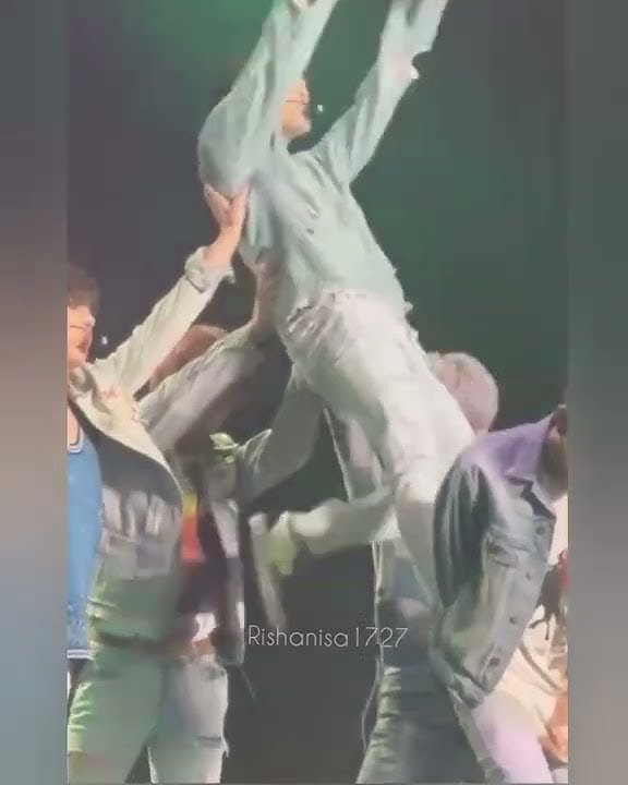 Perform sambil jailin ayang,check.😁 #markhyuck #mark #haechan #nct #nct127 #neocity_the_link