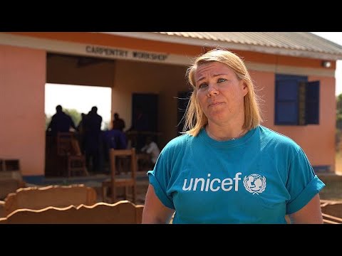 Το πρόγραμμα επανένταξης της UNICEF για παιδιά στρατιώτες…
