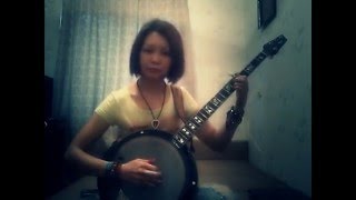 Janna plays "June Apple" (banjo)