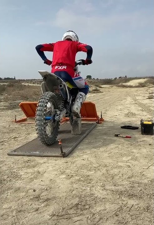Latihan start motorcross