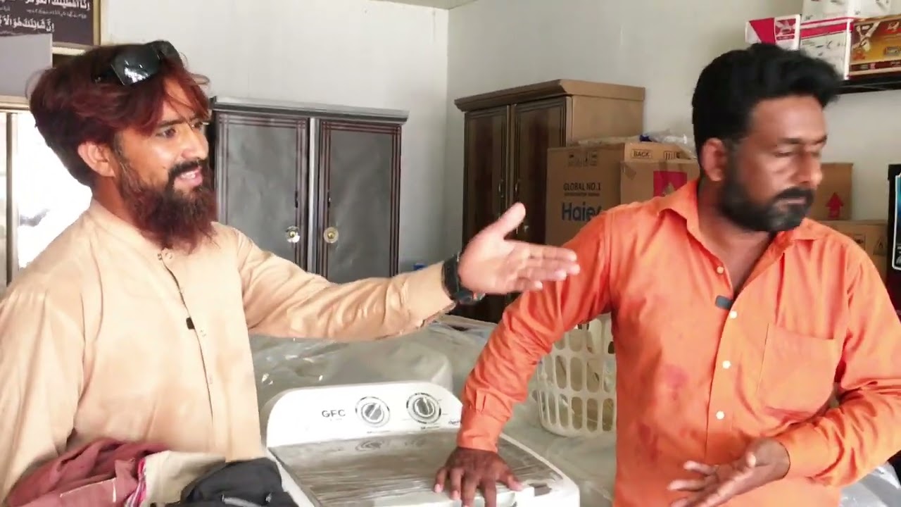 Samiullah aaj kapdey dhonye wali mashiin leny gaye fanuuy video