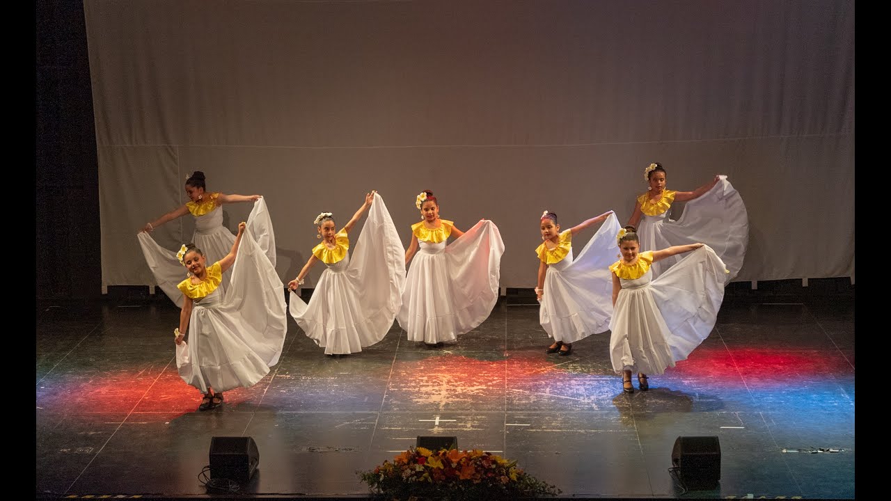 La flor de Sacuanjoche, Gala Rayün Perün 2022