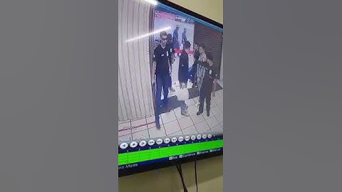 Câmera registrou quadrilha que se passou por polícia para assaltar camelódromo