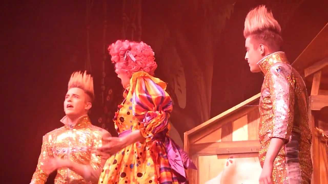 Jedward and the Beanstalk - Jedward Rockers 08.01.12