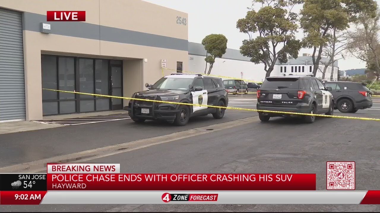 Hayward police chase ends with officer crashing SUV - YouTube