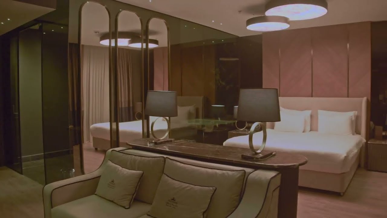 Lord's Palace Suite Oda