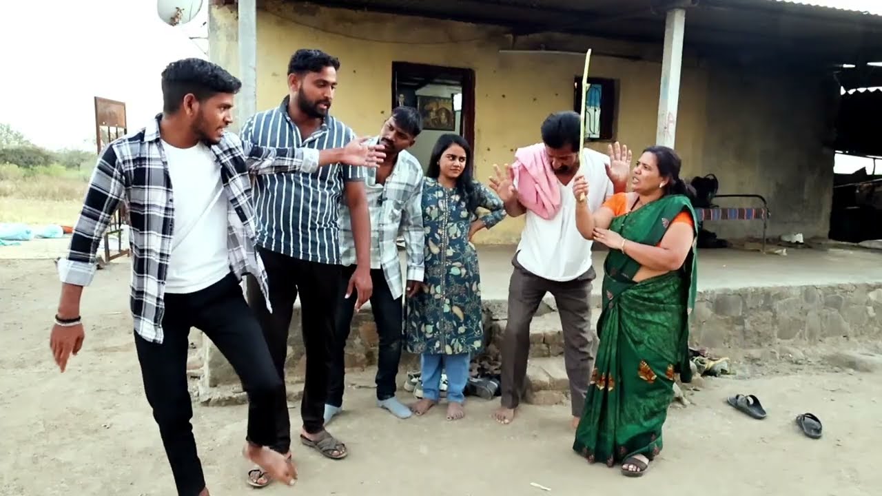 दारुड्यांची मस्ती दुसऱ्याच्या दारात..! बायकोला शोधत नवरा झाला उलटा #emotional #emotionalstory 