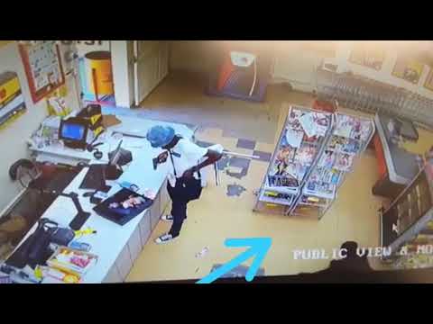 Robber gets robbed by slithering man