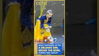 What happened after a Xinjiang girl broke a bowl during her dance?