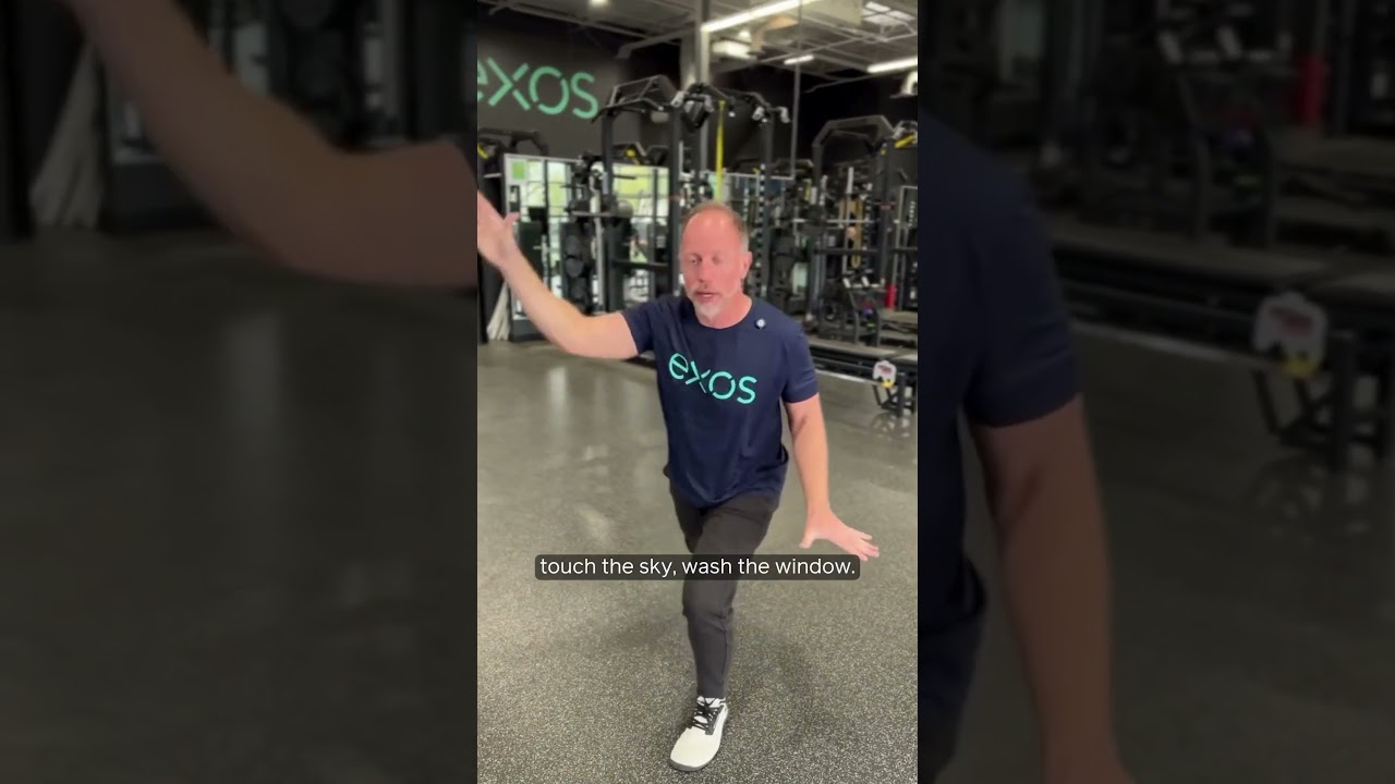 Training Tip: Reverse Lunge with Lateral Bend for Movement Prep