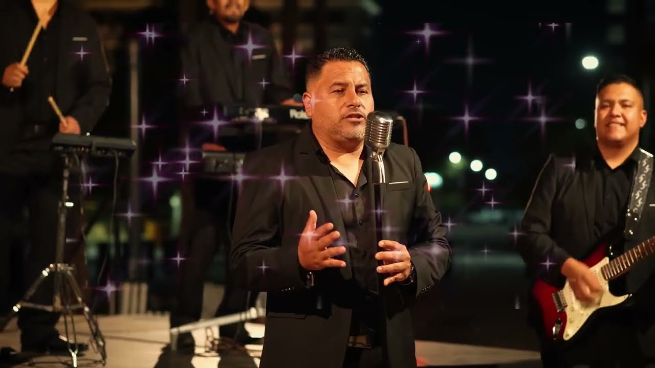 Grupo Comando En Vivo: Ojos Cafes (El Regreso)