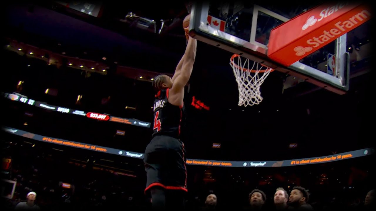 Scottie B monster slam dunk vs the Knicks | NBA Cup Quarter-Final