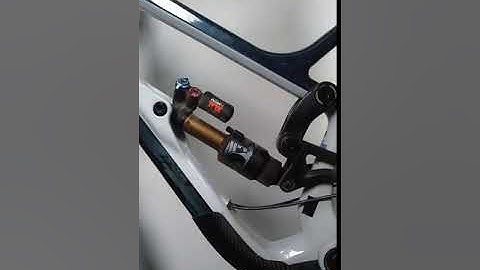 fox float x2 squishing/knock