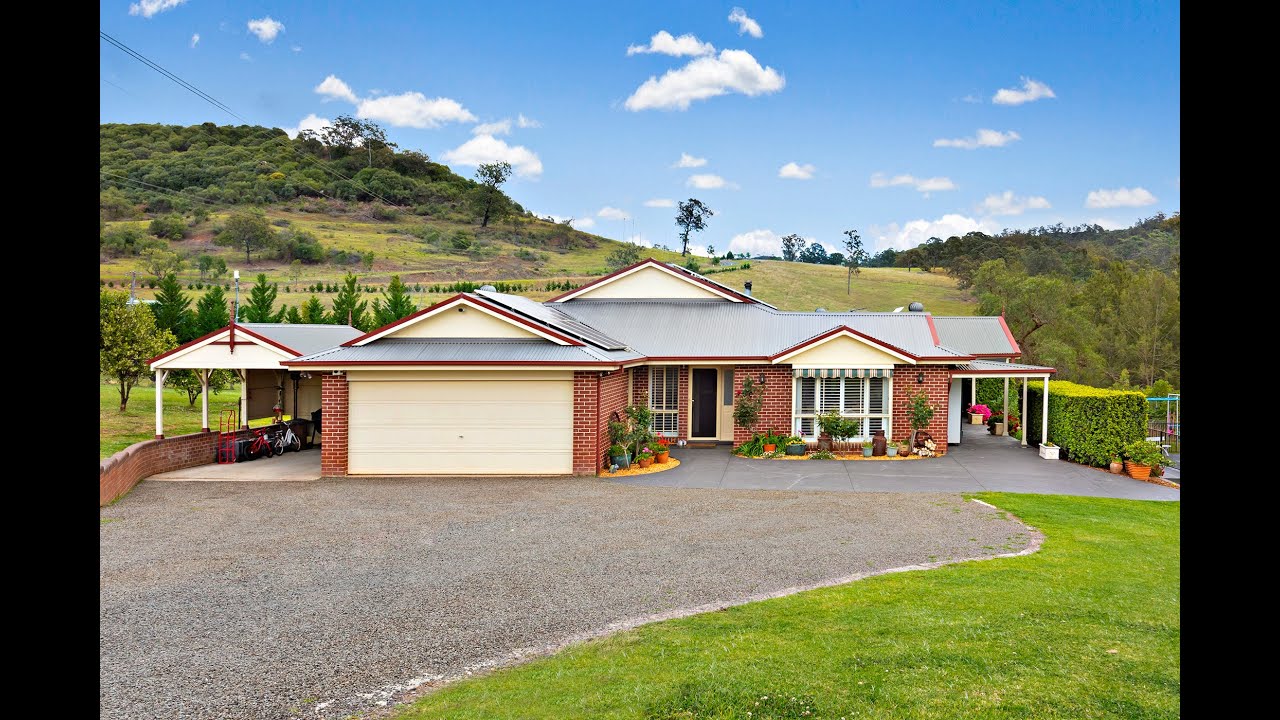 360 Spring Creek Road, Mount Hunter