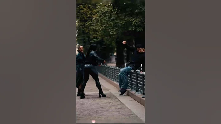 help hand sign moment🥹 watch till the end❤️ #respect #helping #shorts