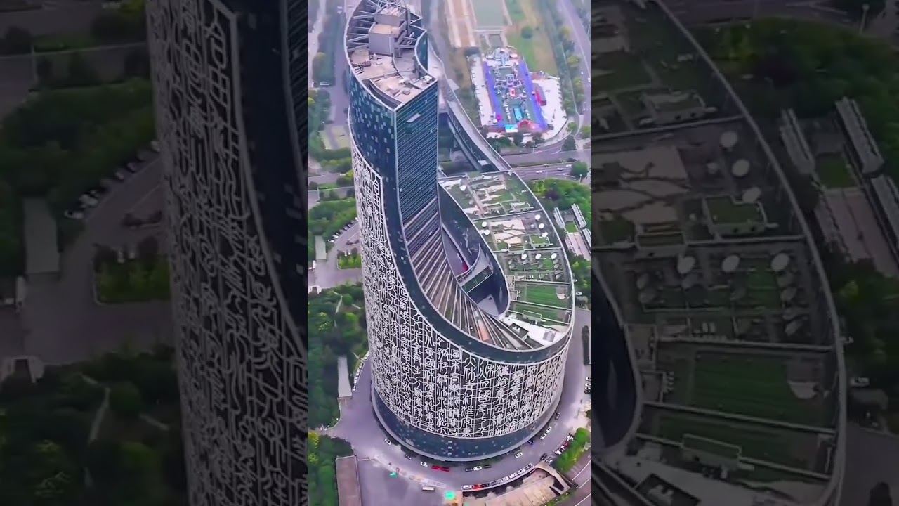 Beautiful Chinese traditional tower # 