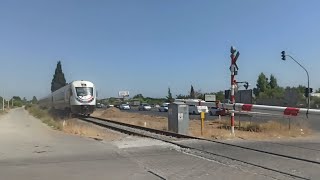 Raylarda Oturan Adama Tren Çarpiyordu Kizilcaköyden Tren Geçi̇şi̇ Mt 15447