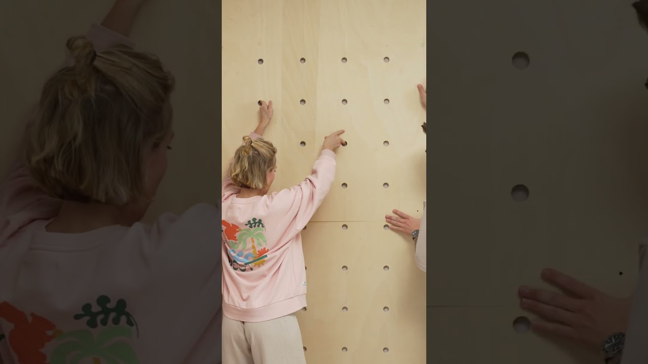 Marking in tight spaces? This pen is a game changer! 🛠️