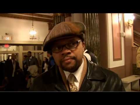 Mayor Cory Booker packs Newark Symphony Hall for s...