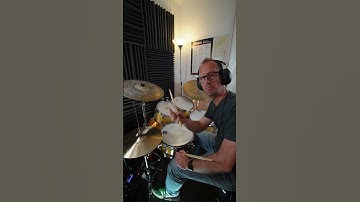 Cool 6-stroke roll fill in (drum lesson) #drums #drumfill