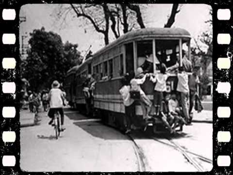 Video TỪ MỘT NGÃ TƯ ĐƯỜNG PHỐ 1971 - youtube