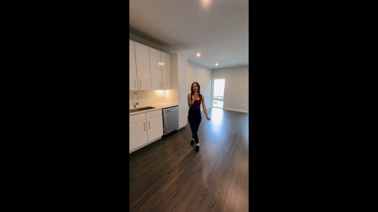 Let's take a look at this one-bedroom apartment in Denver, Colorado!