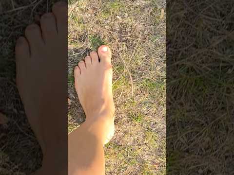 Healthy barefoot walking ☀️